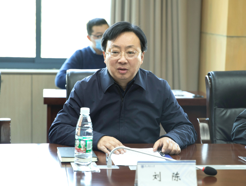 刘陈书记主持召开我与书记校长面对面学生座谈会